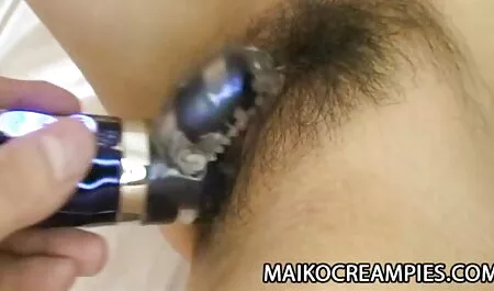 Một người đàn ông gai nhat ban nung lon trẻ hàng xóm.