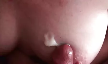 Mỏng ngực cho hai vào lon gai nhat ban một thời điểm