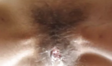 Mùa sex gai gia nhat ban hè bên hồ bơi