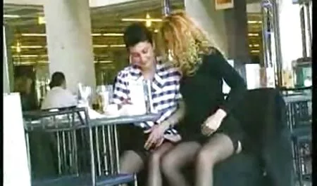 Những con quái vật và cô sex gái nhật bản gái