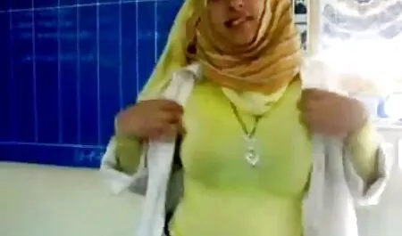 Johansson phim sex nhat ban gai xinh trẻ đầu hàng trước máy quay.