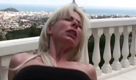 Sang trọng, tóc vàng đẹp biết phim sex gái xinh nhật bản làm thế nào để chăm sóc người đàn ông.